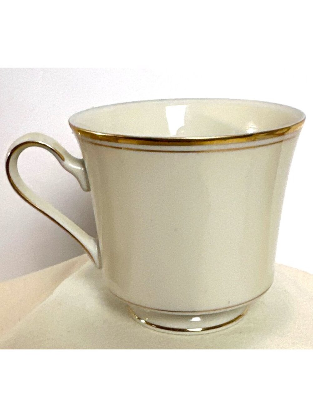 Vintage Mikasa Trousdale Gold Trim Tea Coffee Cup Ivory China L2801 Japan